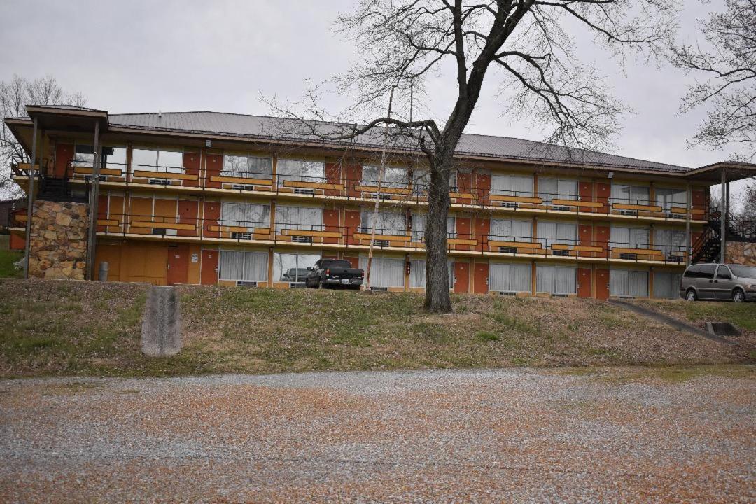 Amerivu Inn-Gilbertsville Exterior photo