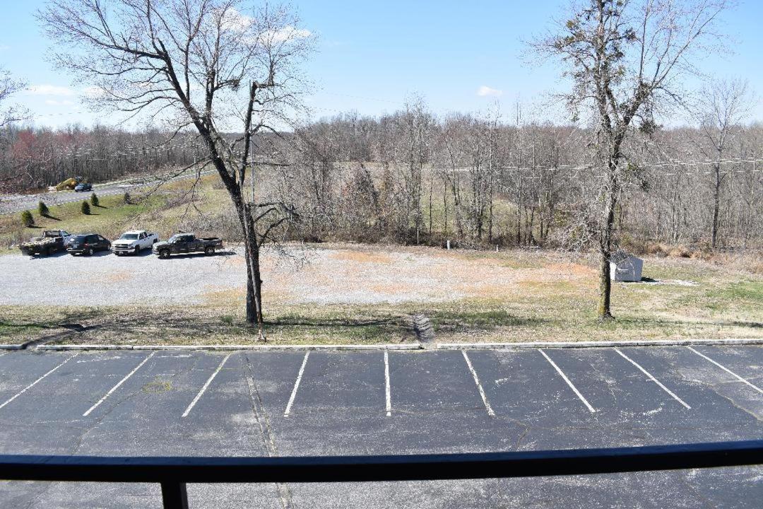 Amerivu Inn-Gilbertsville Exterior photo